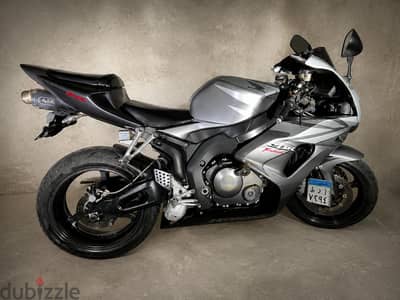 موتوسيكل Honda CBR 1000RR