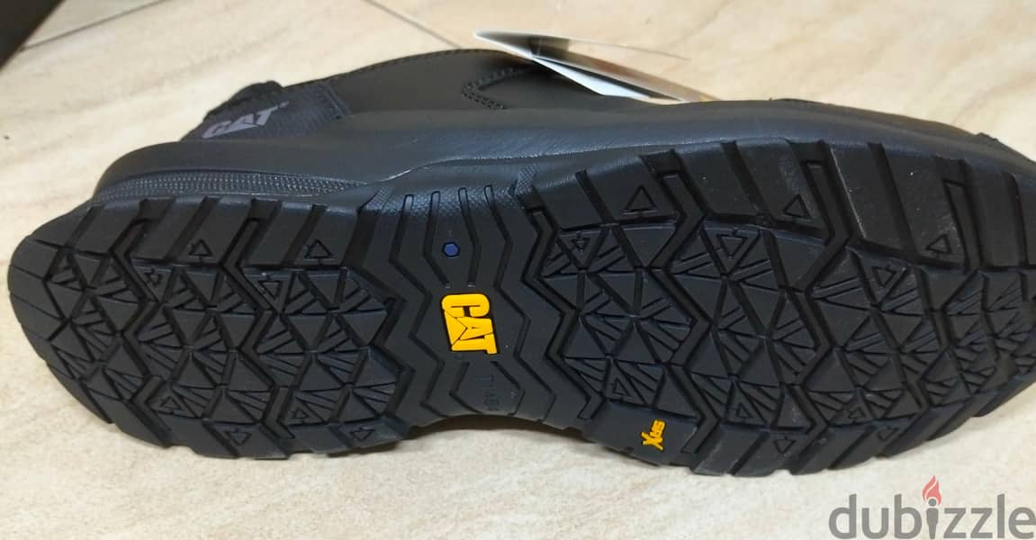 Safety shoes 2