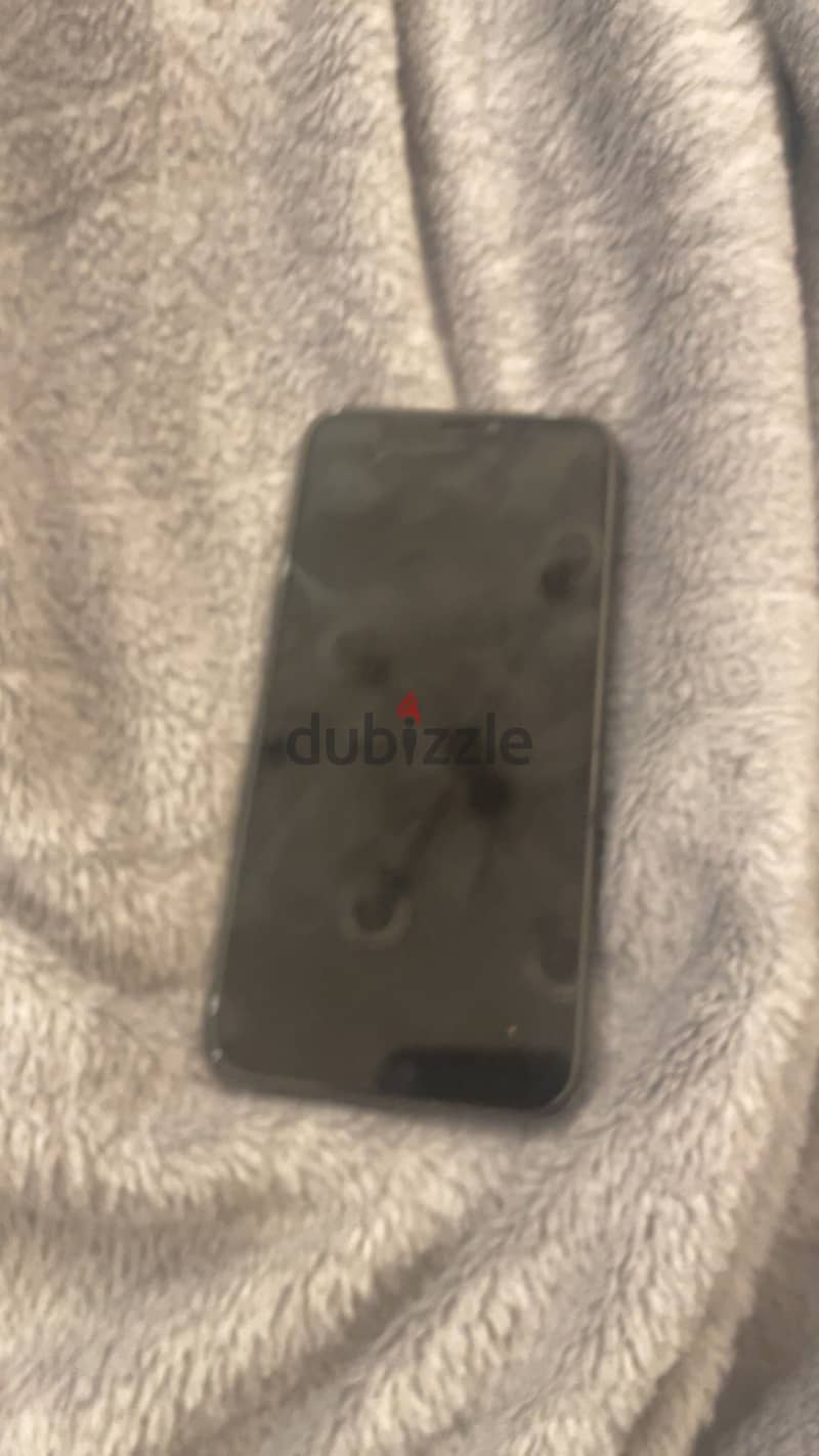 Apple - iPhone XS 1