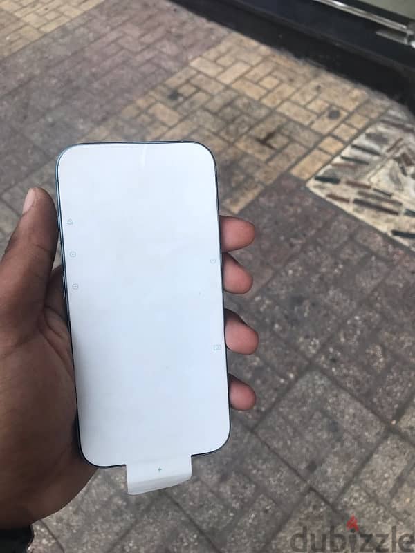 iPhone 16 3