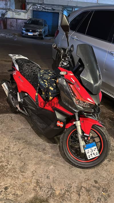 هوجين ADV 200 — 2025