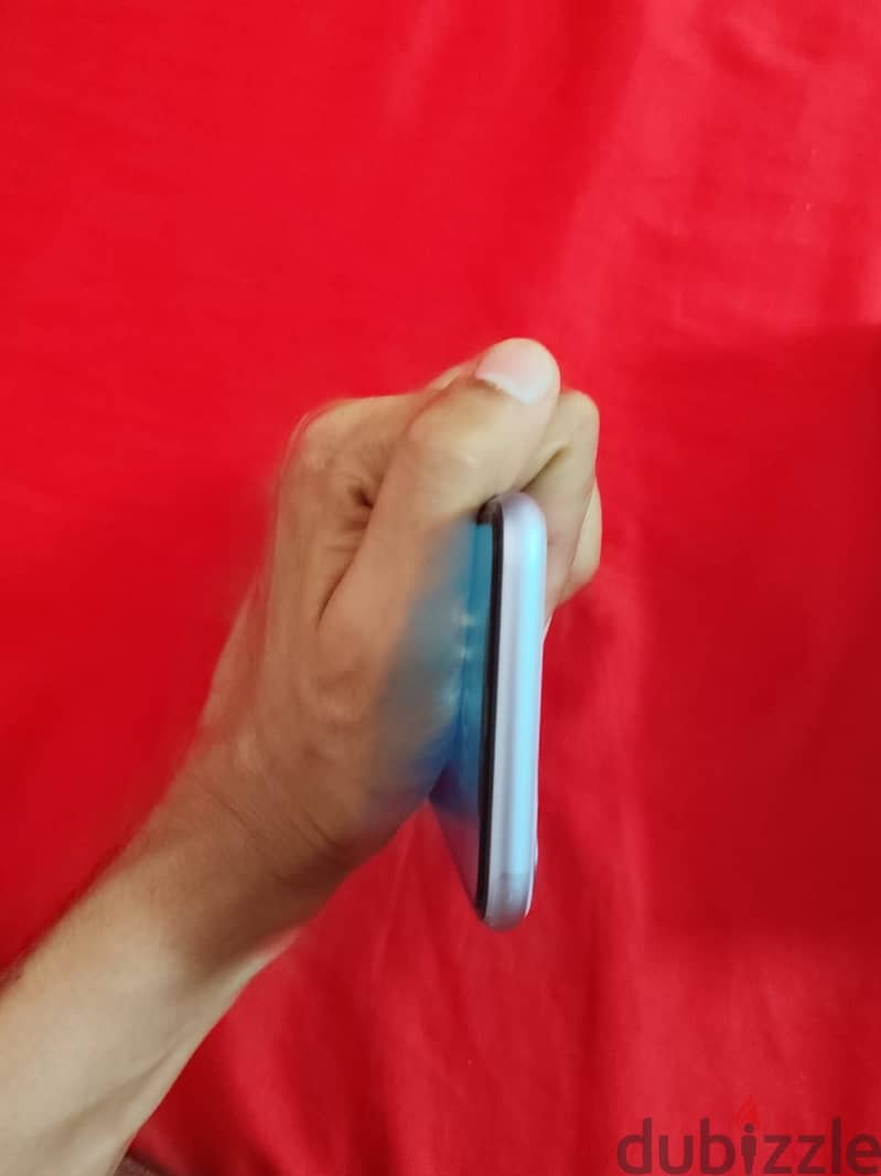 Apple - iPhone 11 5