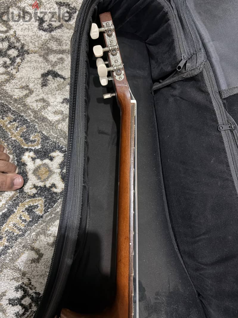 Yamaha C40 4