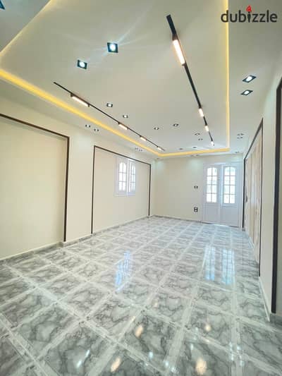 شقه في الإسكندرية العجمي شاطي النخيل بجوار فندق دار الدفاع الجوي موقع مميز تشطيب فاخر ومميز جدا