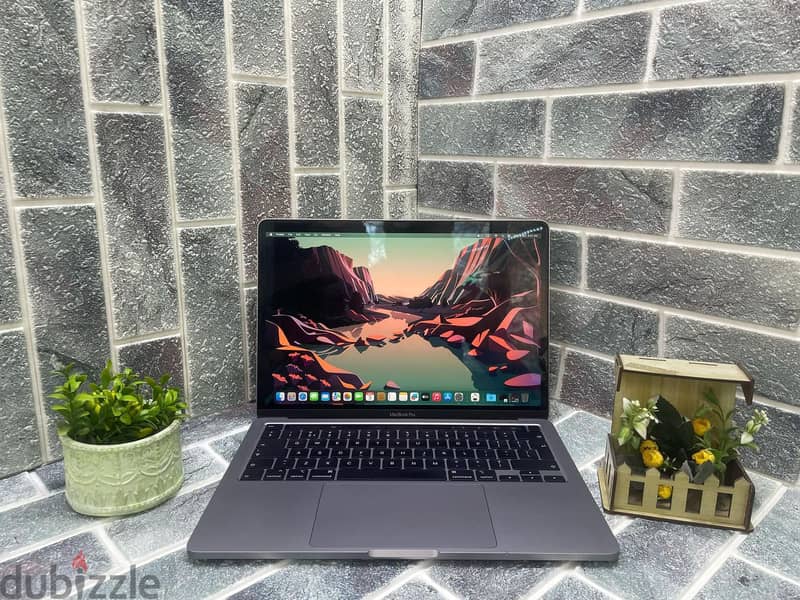 MacBook Pro 13” – 2017 1