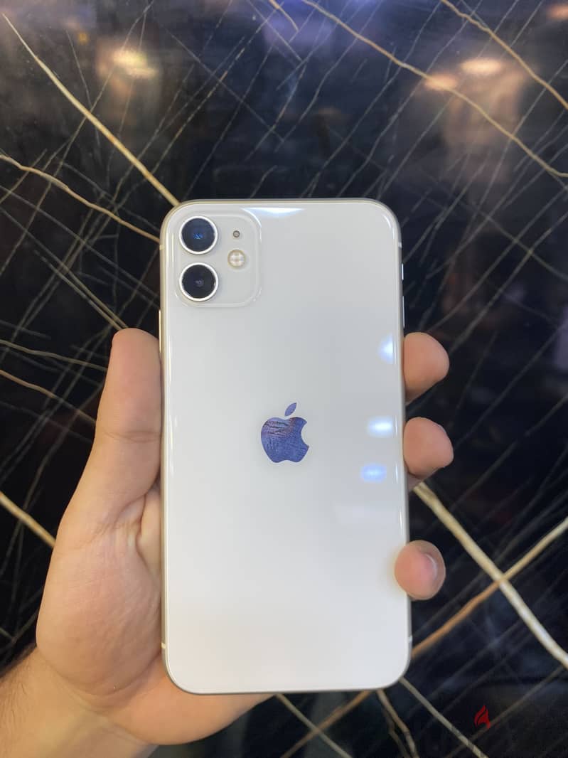 Apple - iPhone 11 128GB 3