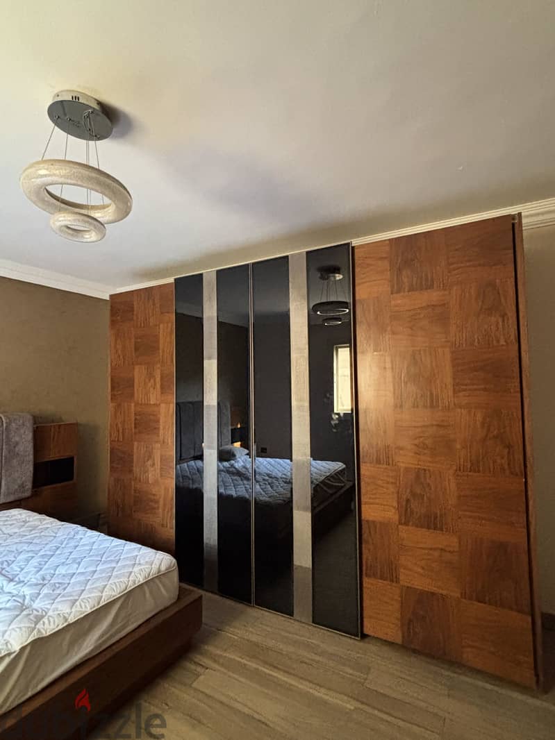 Bedroom for sale 2