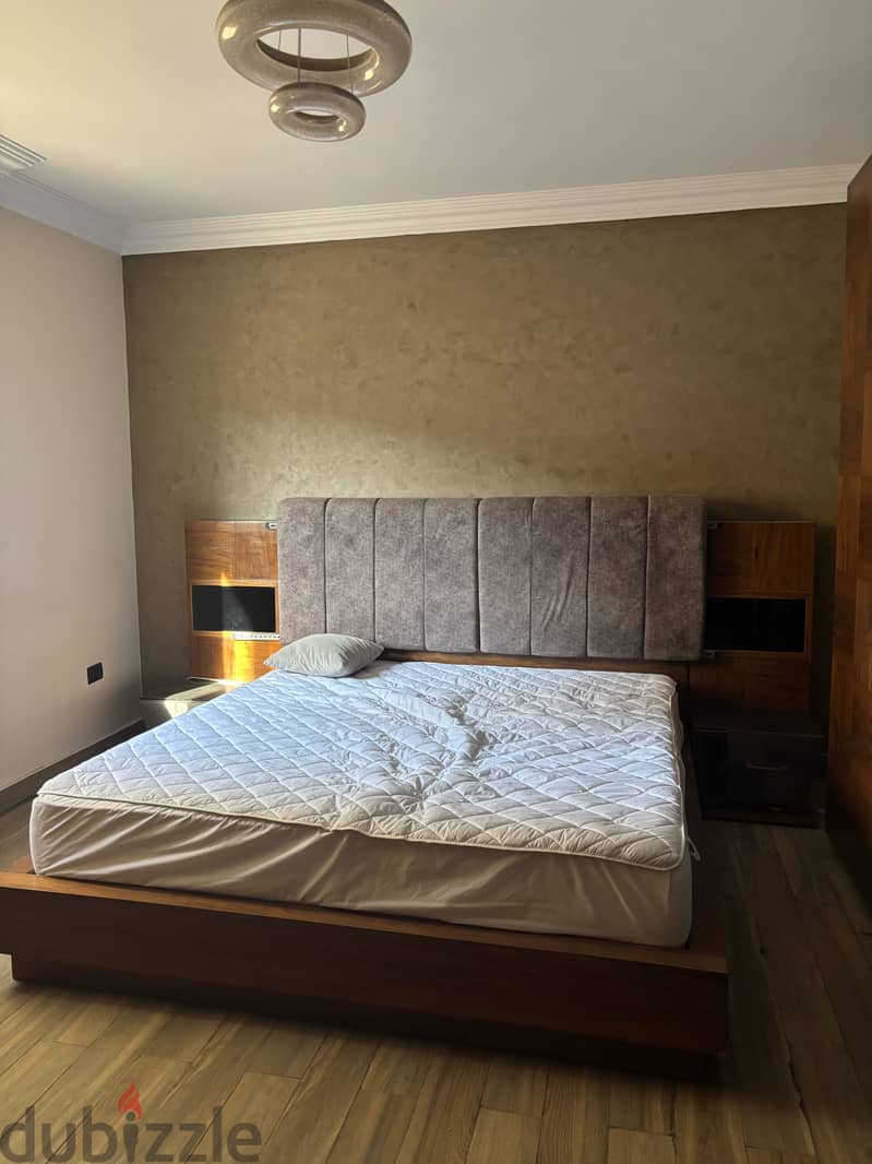 Bedroom for sale 8