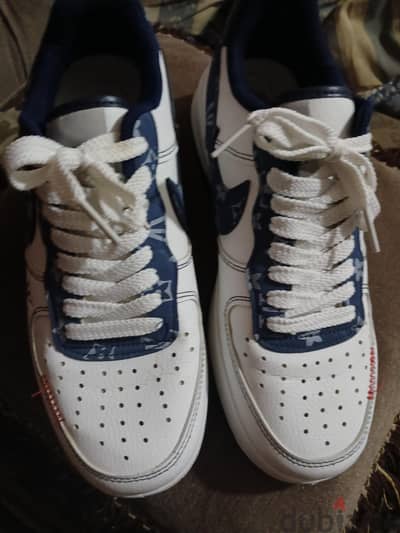 سنيكر nike air force مقاس 42