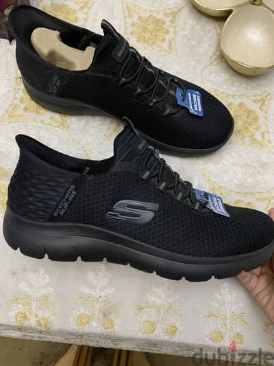 Sketchers shoe