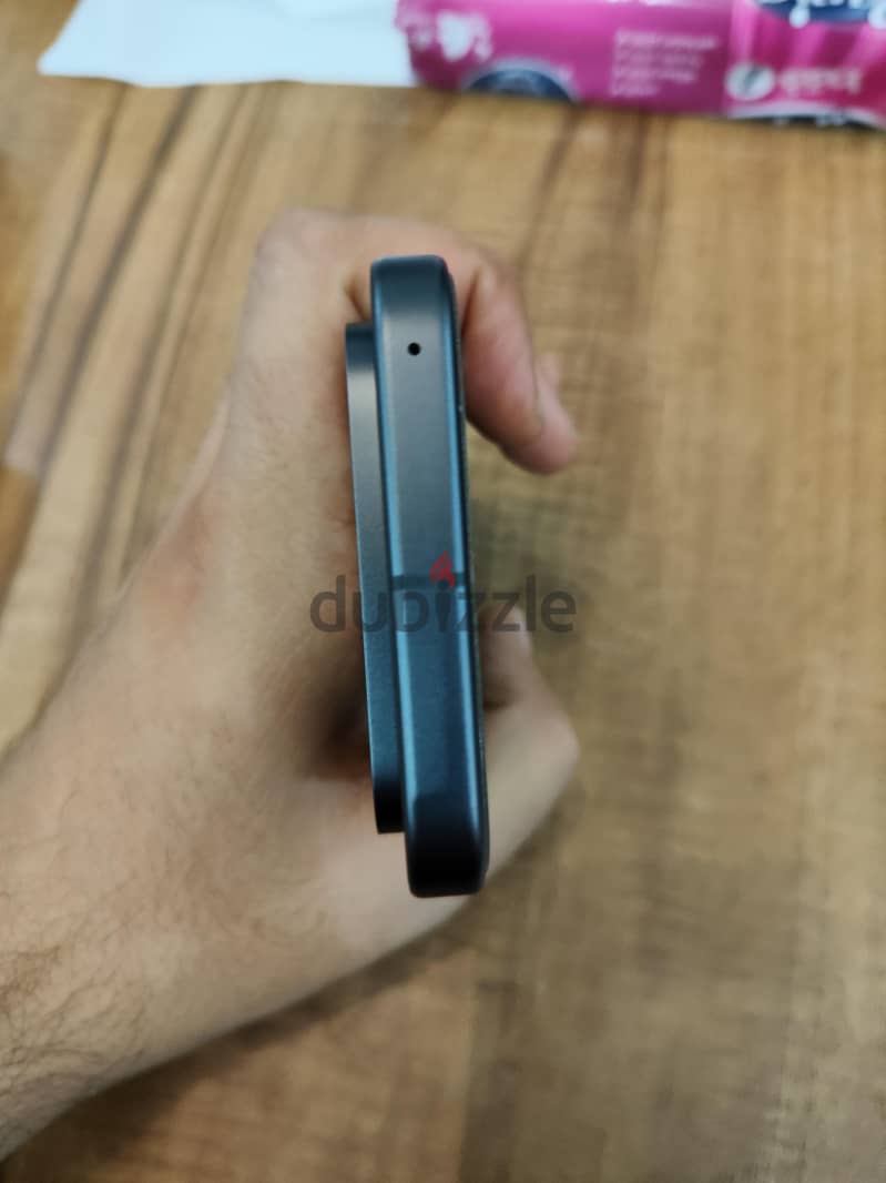Google Pixel 9 5
