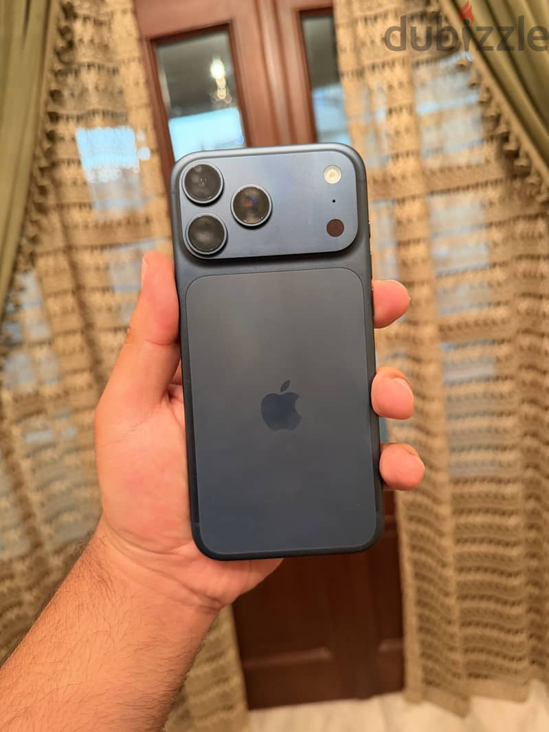 Apple - iPhone 17 Pro Max 5