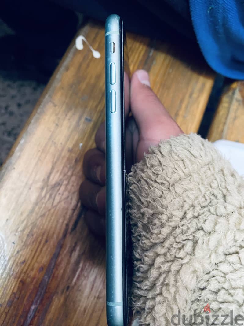 Apple - iPhone 11 4