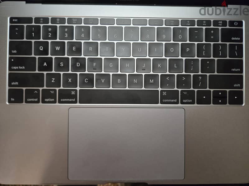 macbook pro 13" (2017) 6