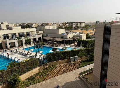 بنتهاوس للبيع استلام فورى فى 6 ويست سوديك الشيخ زايد بيفرلى هيلز Penthouse for Sale in SIX WEST – 198 Rooftop