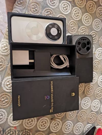 للبيع جهاز huawei Mate 80 Pro max