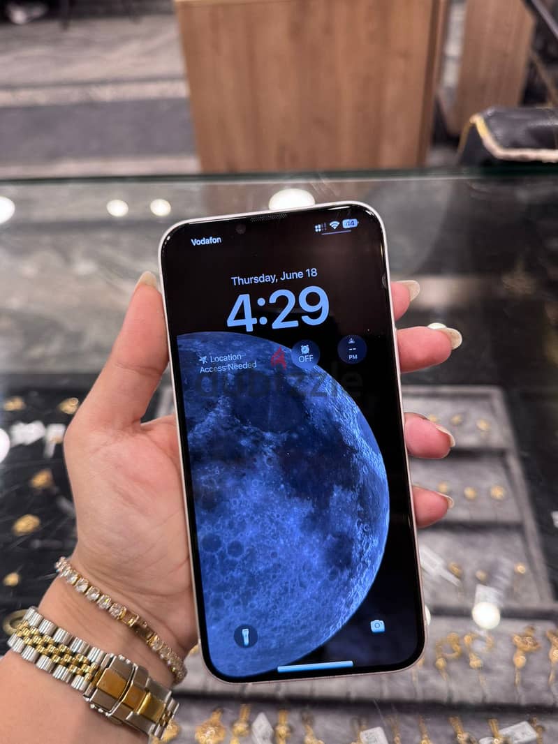 آبل - آيفون 14 بلس 2