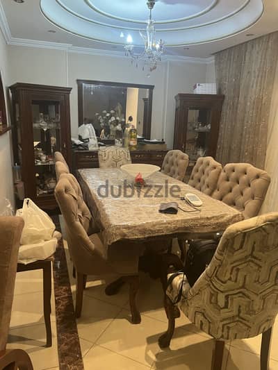 Dinning room in a very good condition