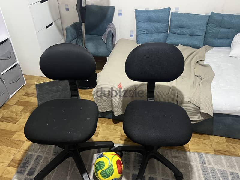 Two desk chairs hydraulic 1