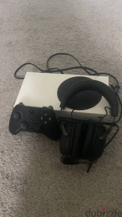 Xbox Series S, Scuf Instinct Pro Controller, HyperX Cloud 3 Headset