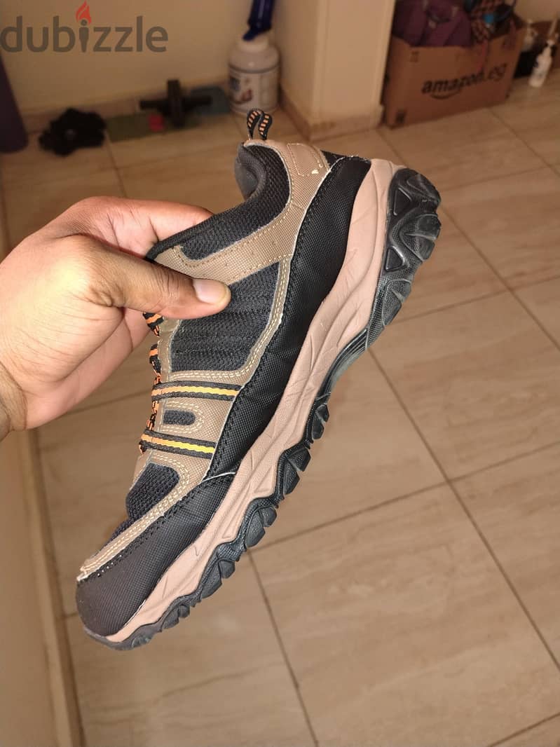 Activ trekking shoes 2
