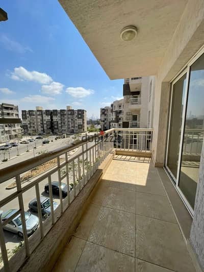 شقة للبيع 140م في مدينتي B14 حجز قديم دور رابع اول استلامات المرحلة