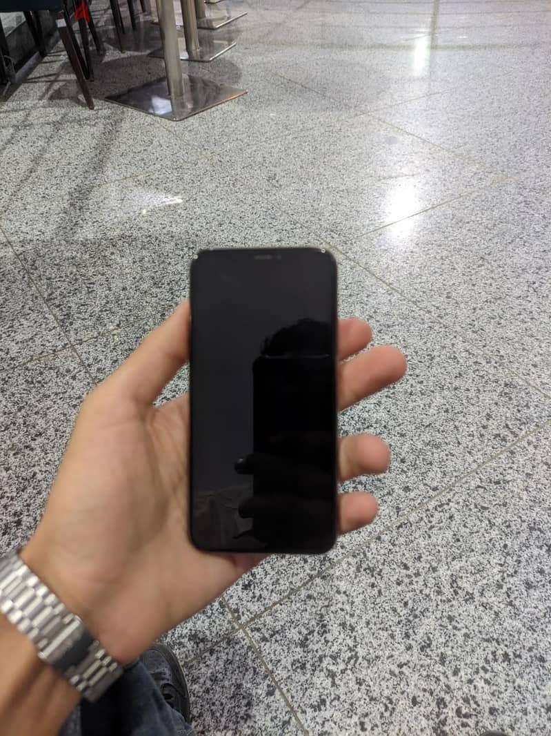 Apple - iPhone XS 2