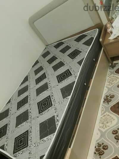سرير اطفال مقاس 120