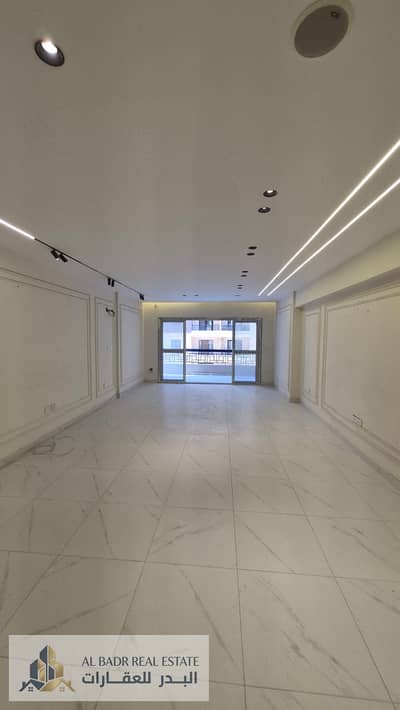 Apartment for rent in Zahra Maadi 200m with kitchen