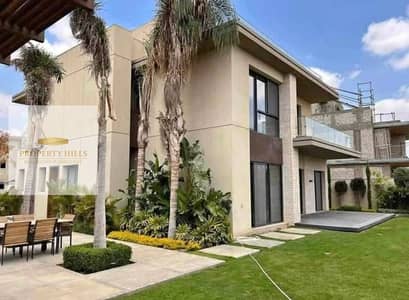Corner villa for sale fully finished on landscaping directly in SODIC East Al Shorouk minutes away from Cairo Airport