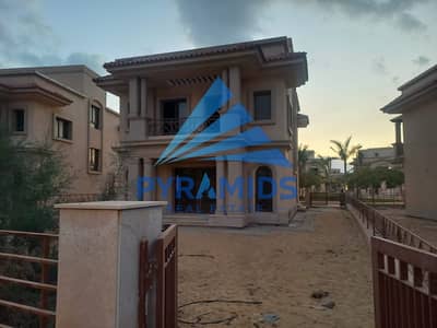 فيلا مستقله D3 مباني 290م بدون تشطيب بأقل اجمالي واطول فتره سداد في مدينتي