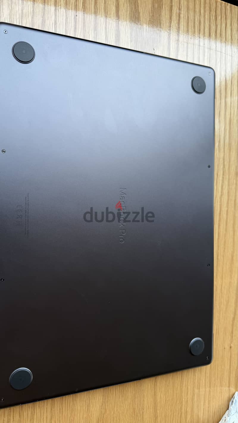 Macbook pro m4 pro 16 inch 3