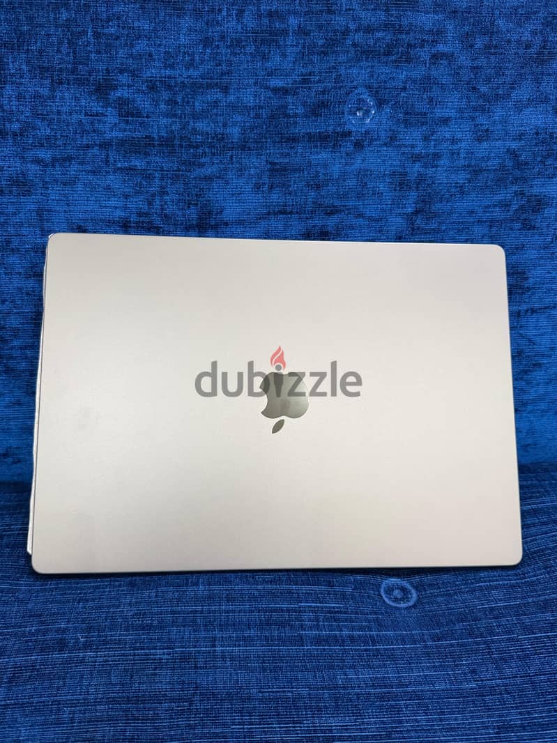 MacBook pro m4 max 16 inch 1