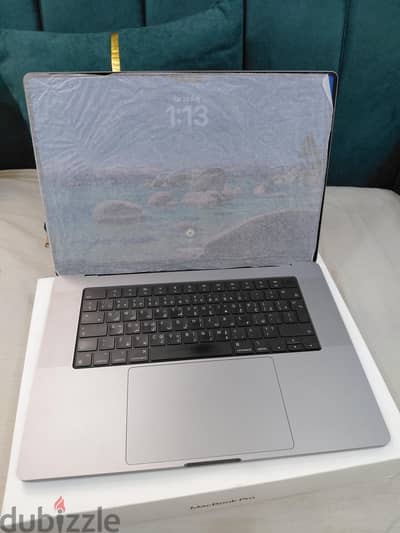MacBook pro M1 pro 16 inch Ram 32 Hard Tera Like New
