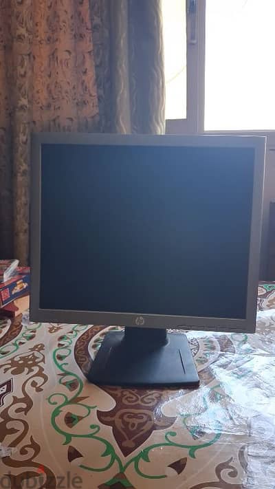 شاشه hp 19 بوصه