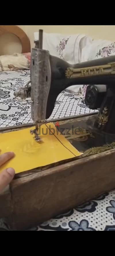 ماكينه خياطه   للبيع
