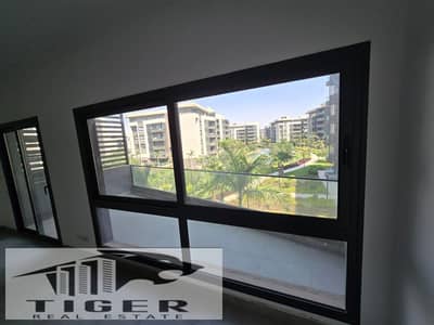 The strongest shot for sale in Privado Madinaty – a rare opportunity. If you're looking for a ready apartment that offers you upscale living + high investment value + a price lower than the market... Pay attention here