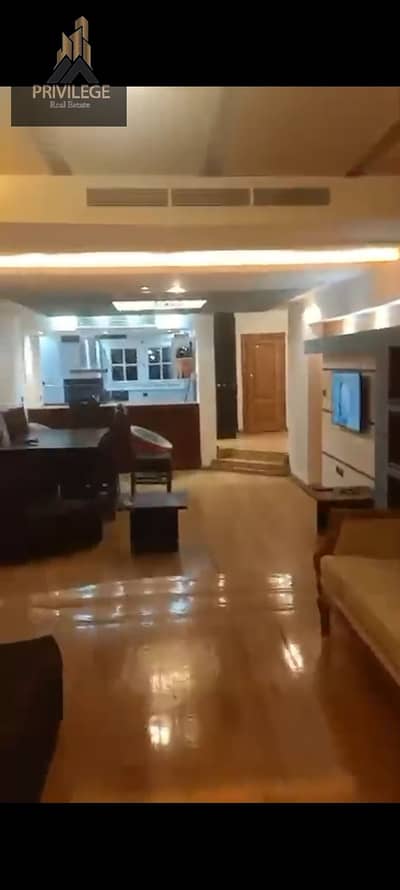 للبيع شقة ١٨٥م في زهراء المعادي الشطر السابع سوبر لوكس اميز موقع في الزهراء