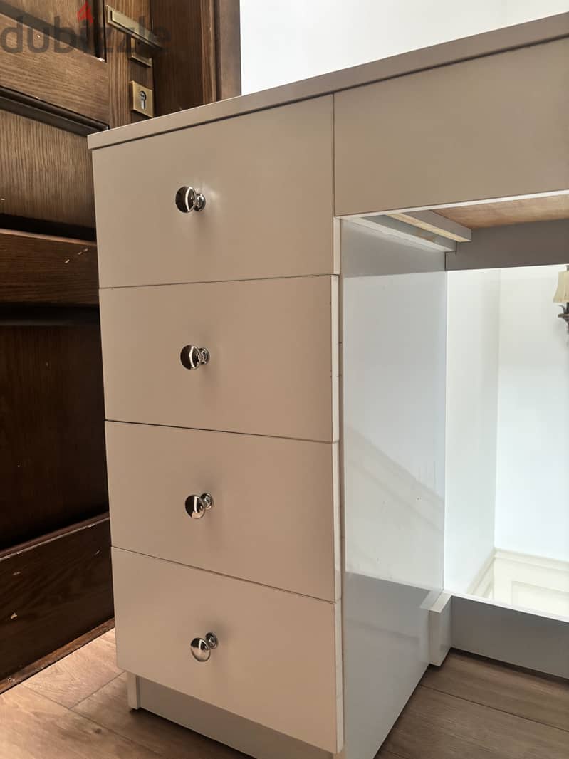 White Storage Drawers 1