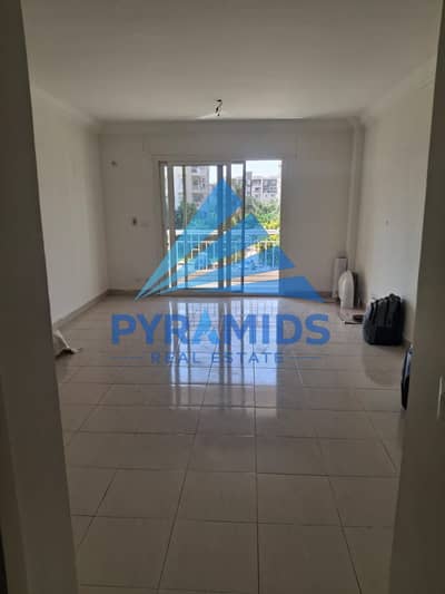 A well-located apartment in MaFor Sale – Premium Apartment in Madinaty  Location: B10 – G103  Area: 116 sqm Talaat Moustafa Group  Floor: 2nd Floor