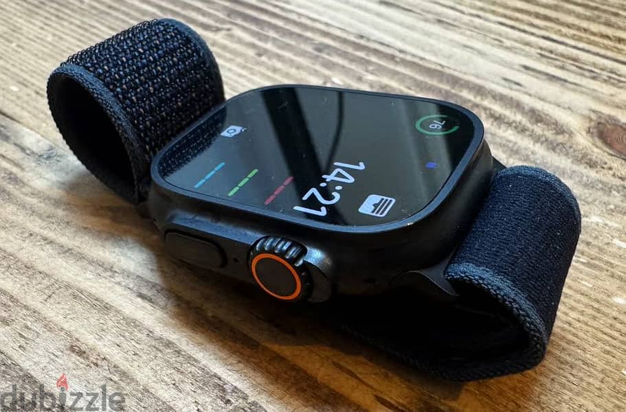 Apple Watch Ultra 3 black titanium 1