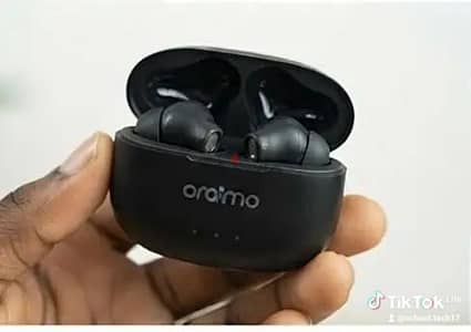 سماعة oraimo FreePods 3C تعمل حتى 36 ساعة متواصلة بشحن سريع