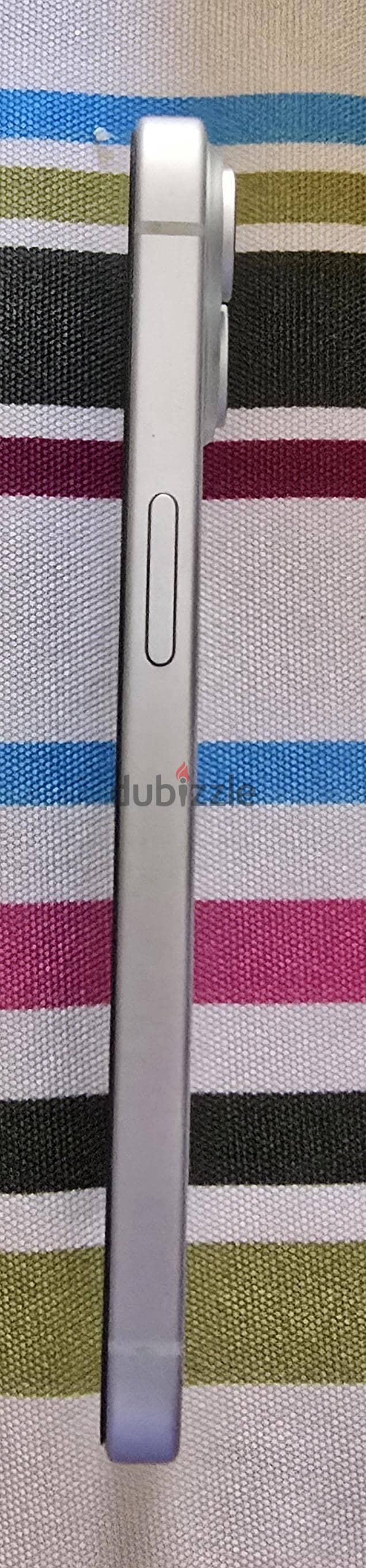 آبل - آيفون 15 4