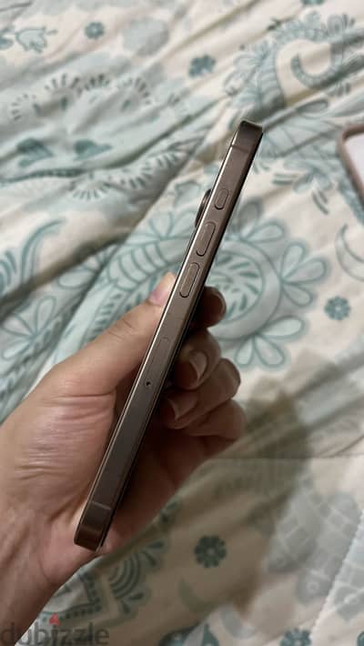 Apple - iPhone 16 Pro