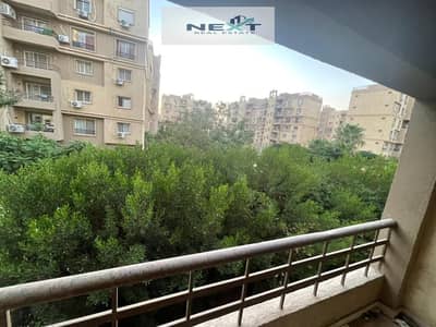 For rent in Madinaty, a new law apartment, 145 sq m, first floor, 3 bedrooms + 1 bathroom, excellent condition, company finishing, peripheral location