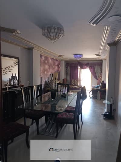 Apartment 165m Full Front on Main Street All Utilities Available Entrance Four