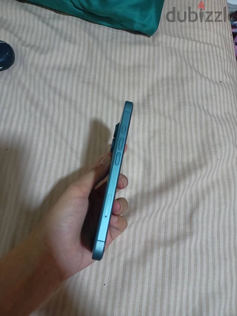 Apple - iPhone 16 2
