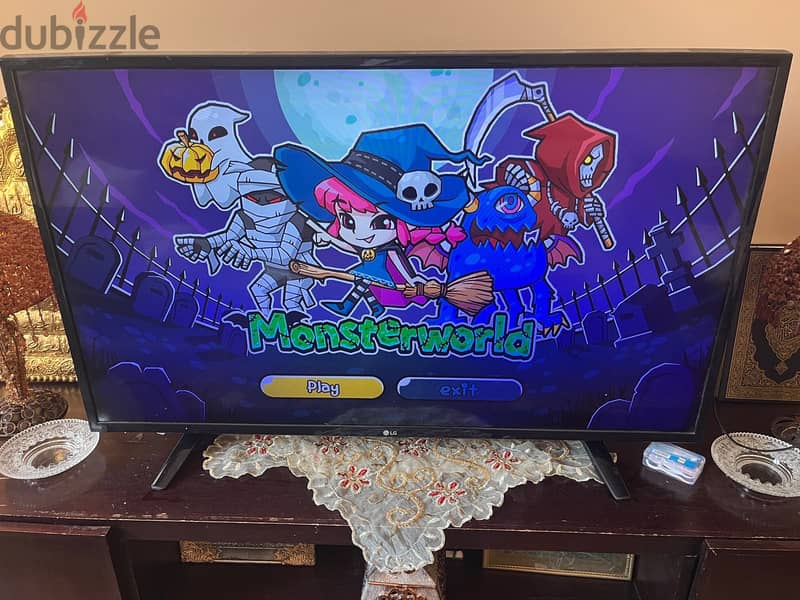 LG LCD FHD 43inch display 8