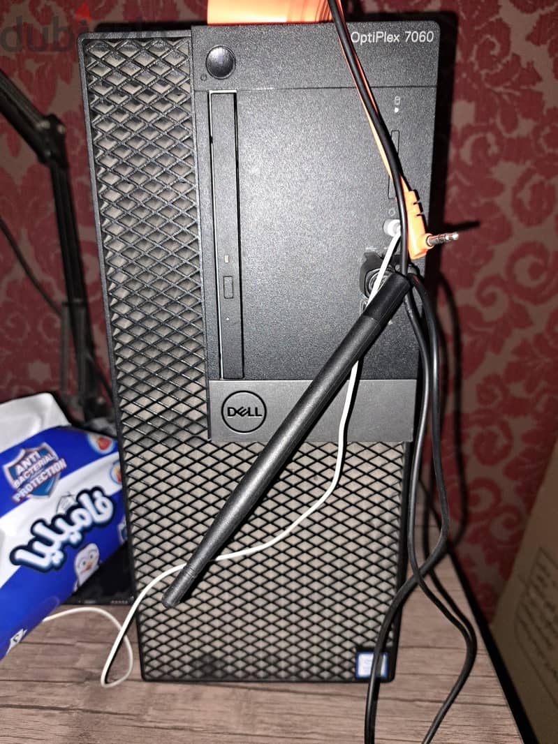 Rtx 3050 Intel core i7 8700 16 DDR4 pc 1