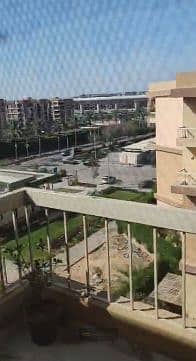  شقة للبيع في حي الأشجار | 133م + روف | 3 غرف | 2 حمام | تشطيب خاص | بالقرب من البوابة الرئيسية | 4,400,000 جنيه